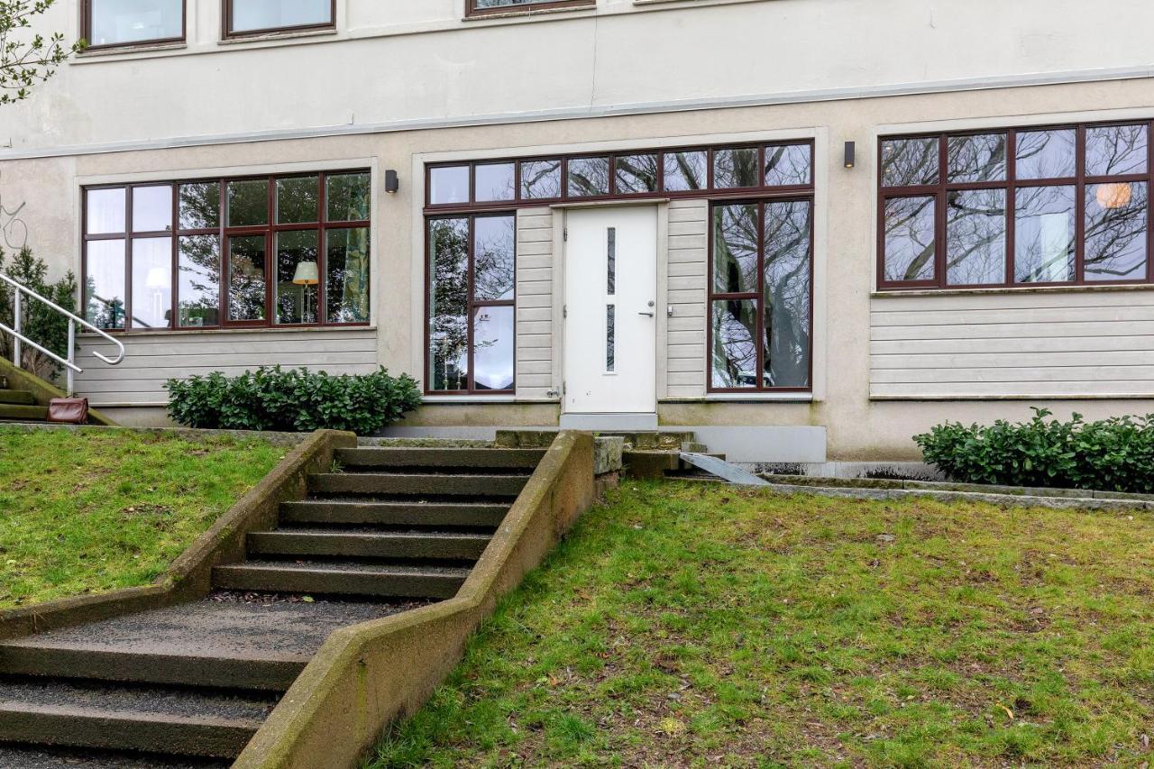 Stylish Apartment With Beautiful Views Of The River, Beach Nearby Kristiansand Exterior foto
