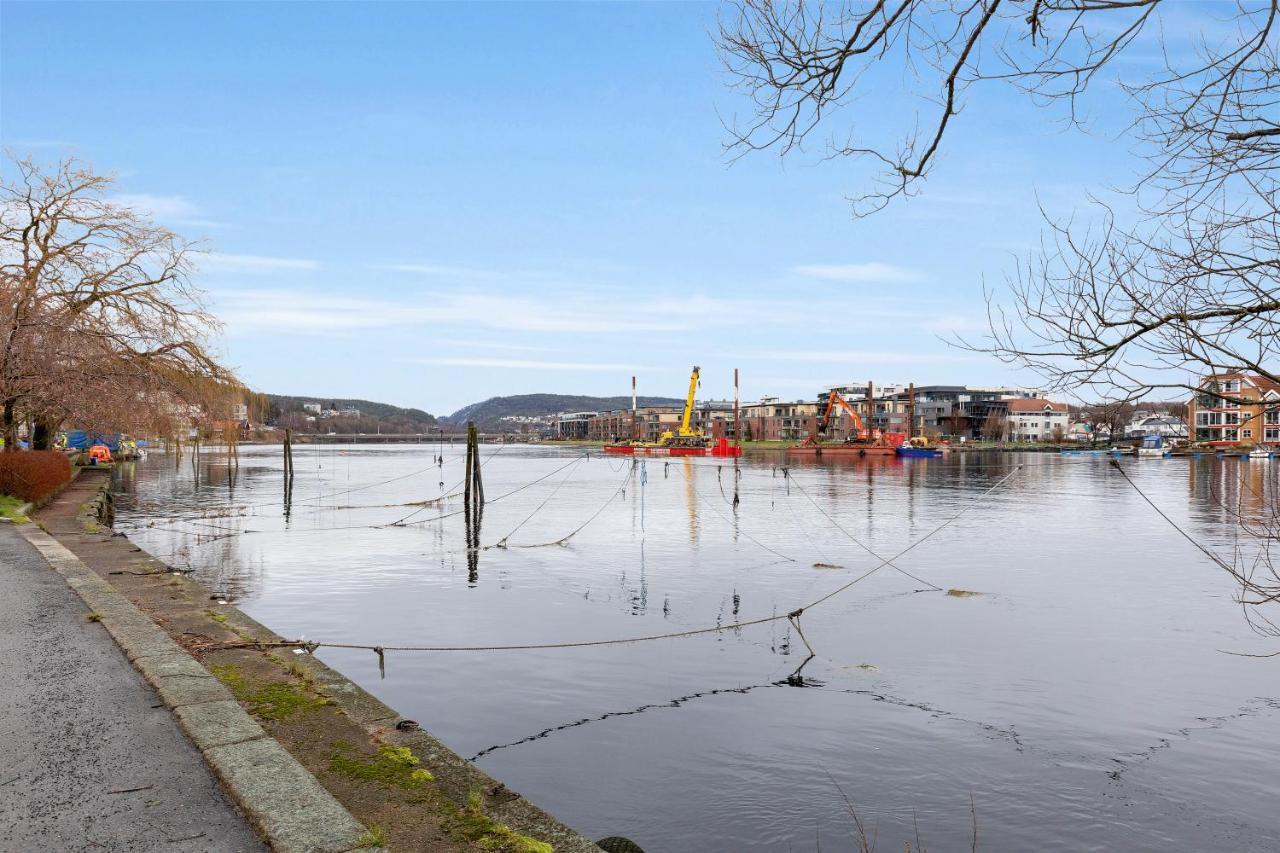 Stylish Apartment With Beautiful Views Of The River, Beach Nearby Kristiansand Exterior foto